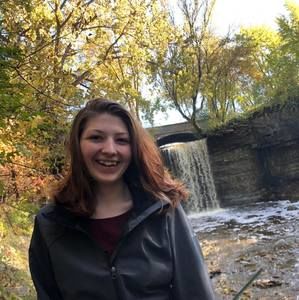 Meet your Posher, Carly